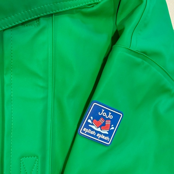 New JoJo Maman Bebe Dinosaur Raincoat Boys 2T 3T Waterproof Hooded Jacket Green - Picture 4 of 6